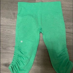 Lululemon ebb to street tight